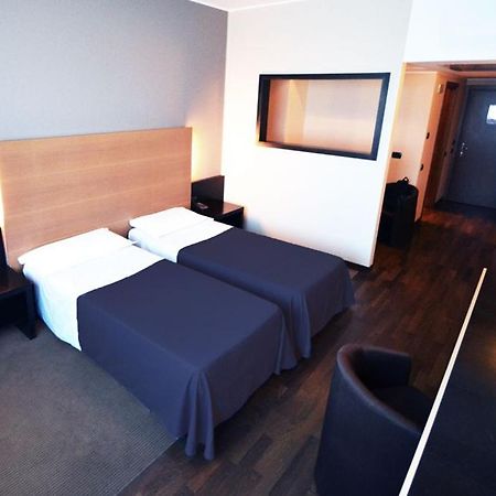 Golf Hotel Milano Opera Exterior photo