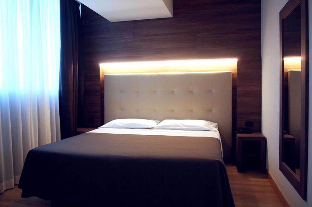 Golf Hotel Milano Opera Exterior photo